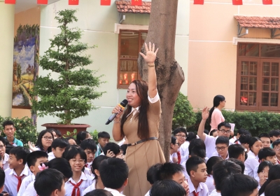 TRUNG TÂM NGOẠI NGỮ PHƯƠNG NAM MANG ĐẾN KHÔNG KHÍ SÔI NỔI VỚI TRÒ CHƠI GIẢI ĐỐ TẠI TRƯỜNG THCS NGUYỄN THÁI BÌNH