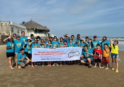 TIỆC CUỐI NĂM & HOẠT ĐỘNG TEAM BUILDING TẠI TRUNG TÂM NGOẠI NGỮ PHƯƠNG NAM: GẮN KẾT & TRI ÂN THÀNH TÍCH XUẤT SẮC